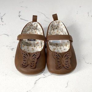 Carters Mary Jane shoes